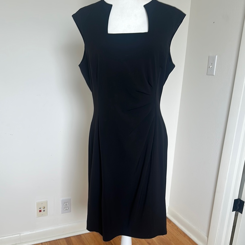 Tahari ASL Elegant Black Sleeveless Dress